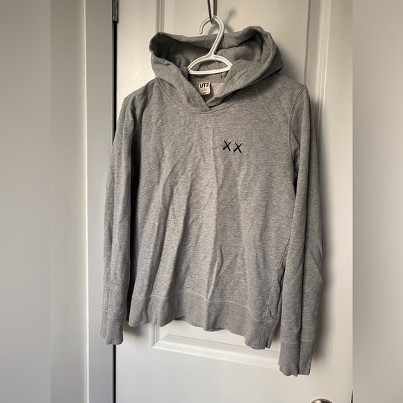 Kaws x Uniqlo x Sesame Street XX Hoodie Gray (S) - Picture 3 of 12